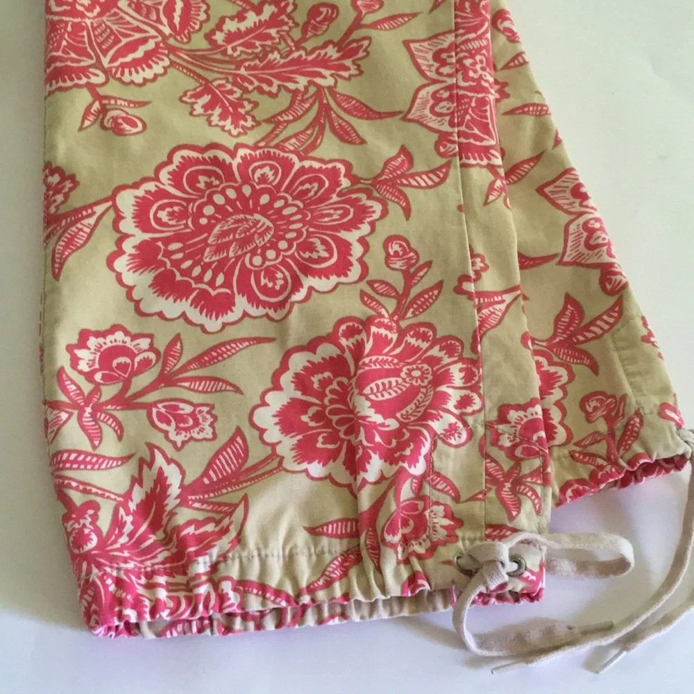 Tommy Hilfiger Capri Floral Pants - 10 - Picture 4 of 4